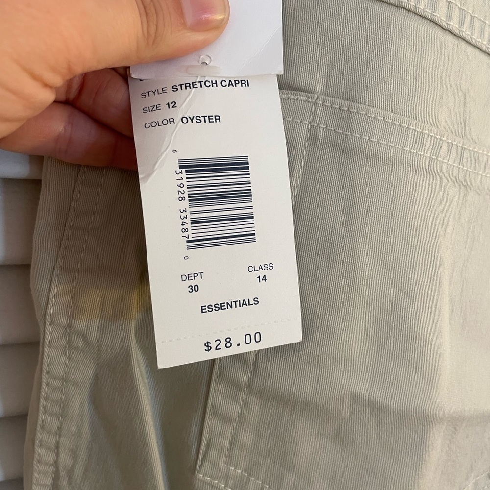 Women’s Beige Cropped Pants - Picture 4 of 4